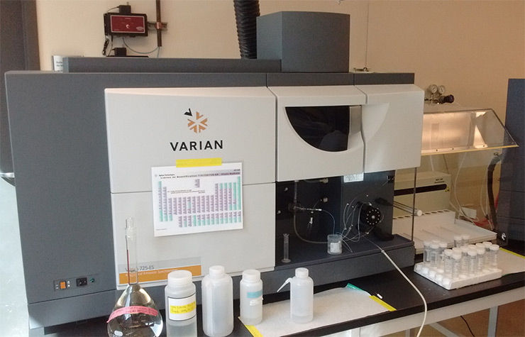 Spectromètre d’émission atomique au plasma (ICP-OES) visée radiale (730)